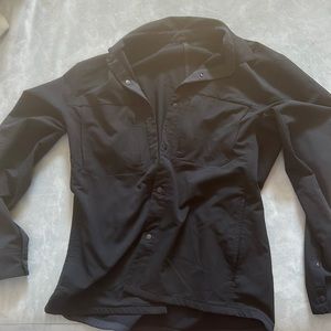 Lululemon long sleeved shirt jacket, Size Large, Navy